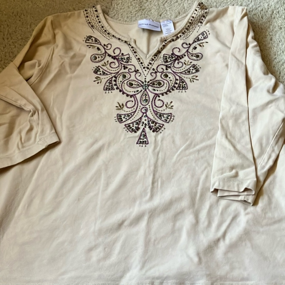 Tunic top with embroidery detail